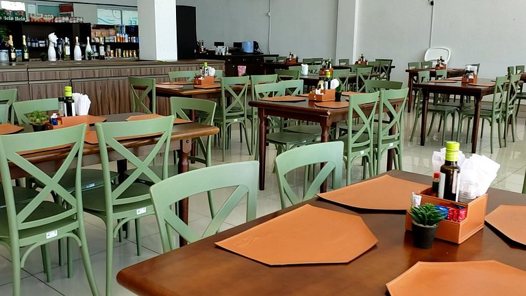 Apartamento moderno, equipado e confortável