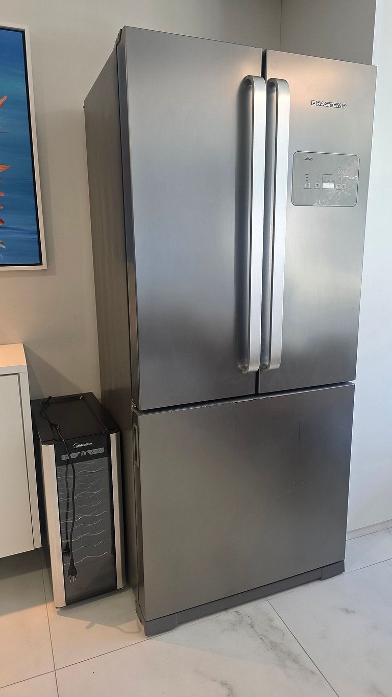 Conforto e Charme: Apê 3 Suítes. Pé na Areia.