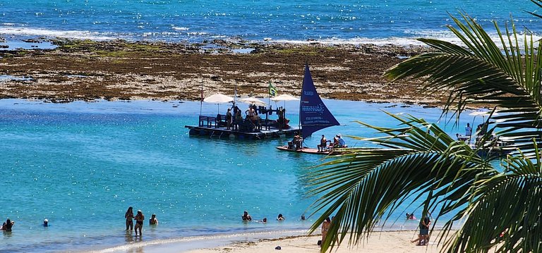 Conforto e Charme: Apê 3 Suítes. Pé na Areia.